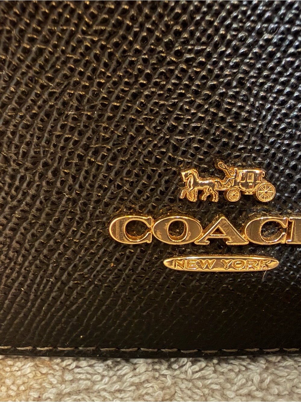COACH Black Leather cosmetic case with Gold Hardware - Picture 2 of 5